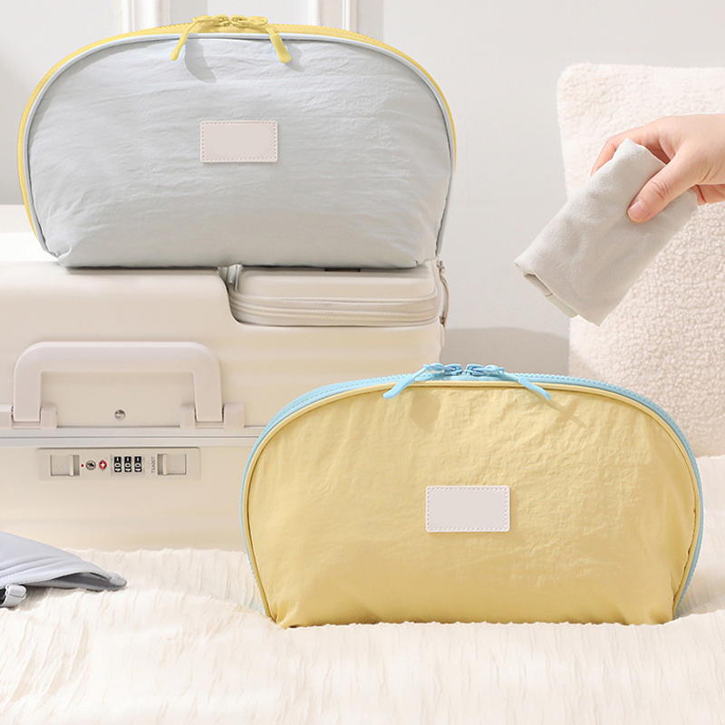 Lingerie Travel Organizer – Neat, Protected & Space-Saving